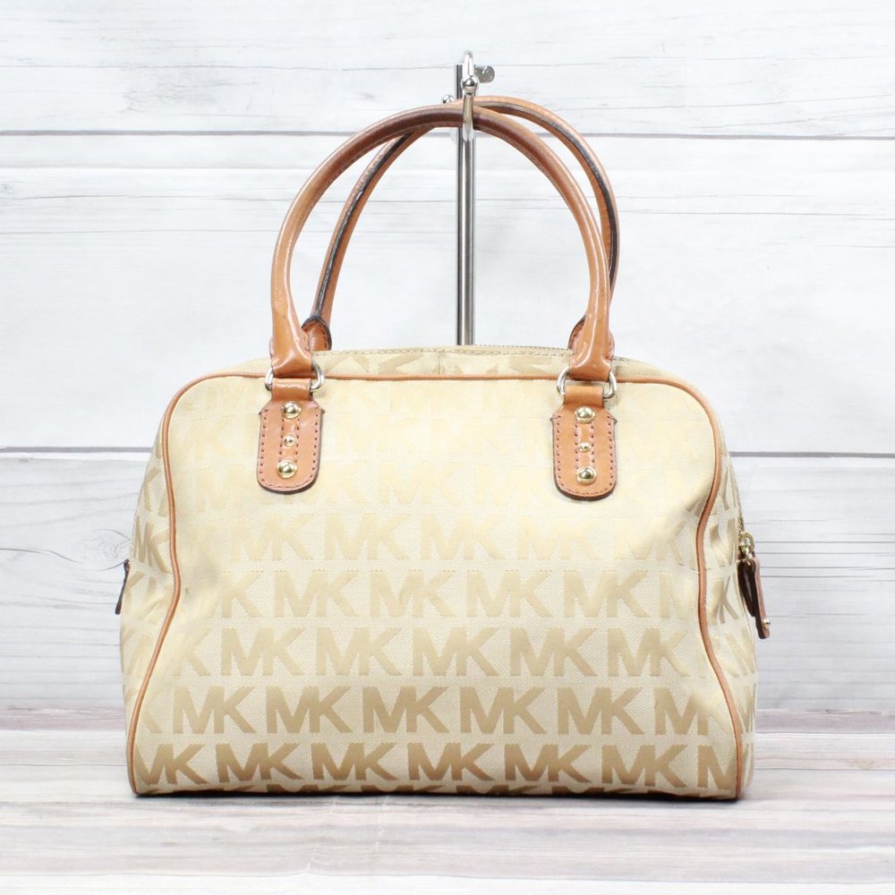 Michael Kors Women Brown Leather Lined Handbag - Picture 3 of 10